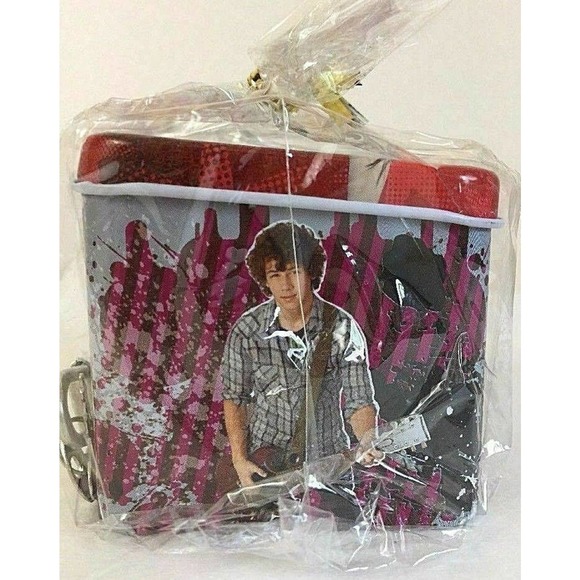 Disney Camp Rock Media Tin Box Coin Bank Piggy Bank with Lock and Key15 - Picture 6 of 6